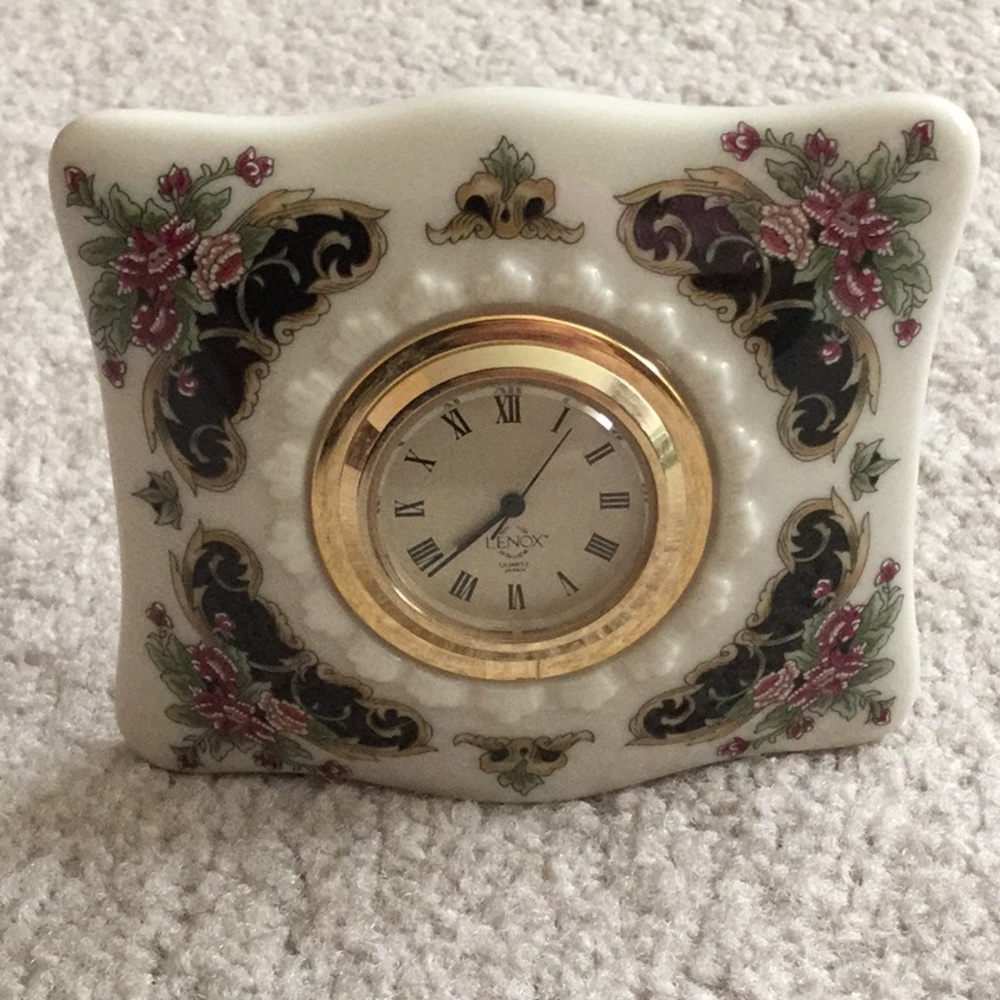 Lenox mini clock